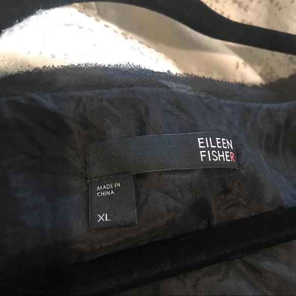 Silk beaded Eileen Fisher short sleeve top - Picture 3 of 4